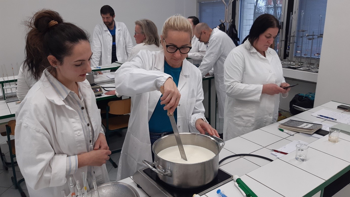 Kurz syrárstva: Päť dní intenzívneho vzdelávania, praktických skúseností a novej spolupráce